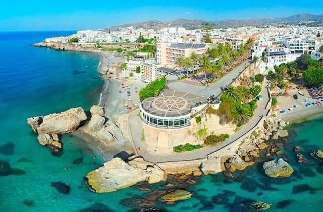 Nerja Centro, Playa Carabeo Διαμέρισμα Εξωτερικό φωτογραφία